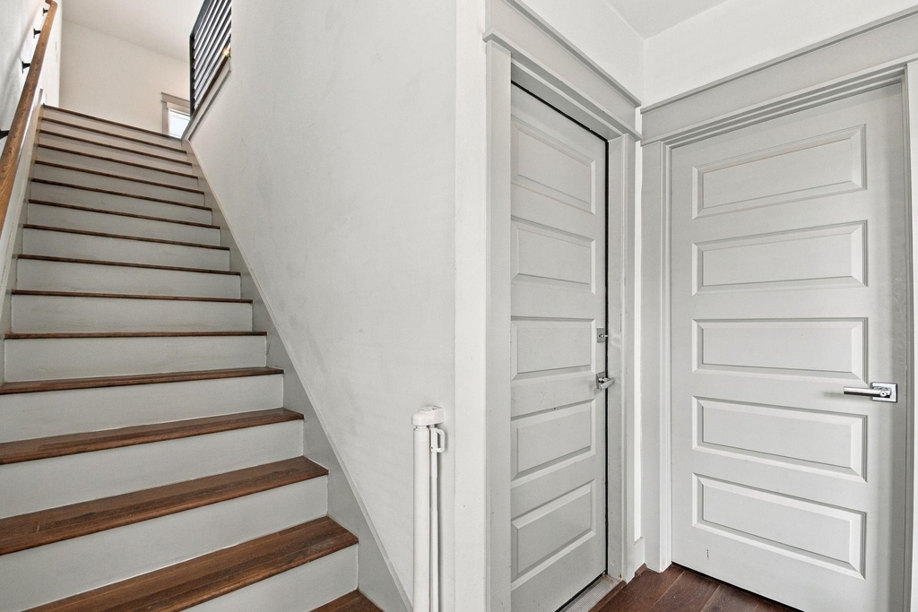 2217 Sherwin Street - Photo 9