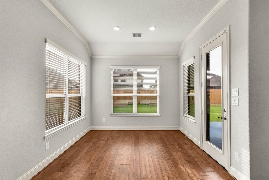 13619 Nearpoint Lane - Photo 8