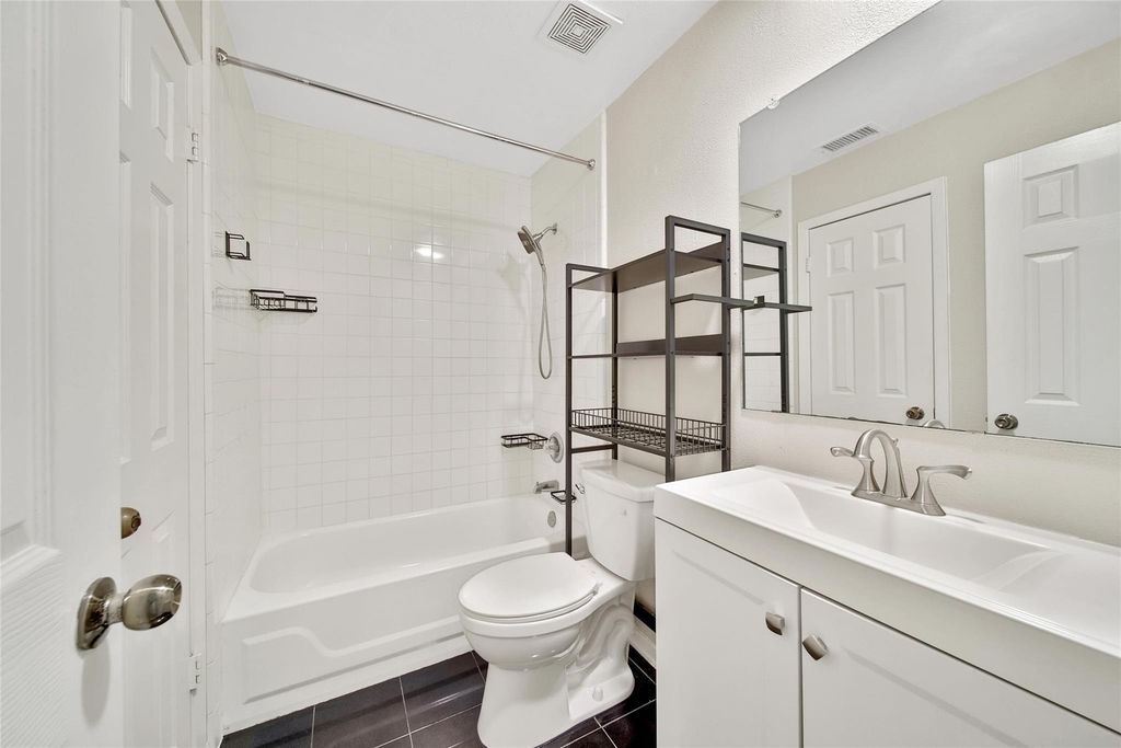 24 W Willowwood Court - Photo 17