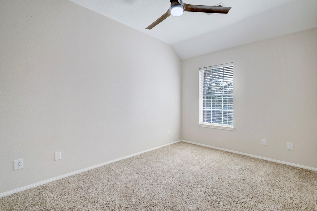 4615 Russett Lane - Photo 29