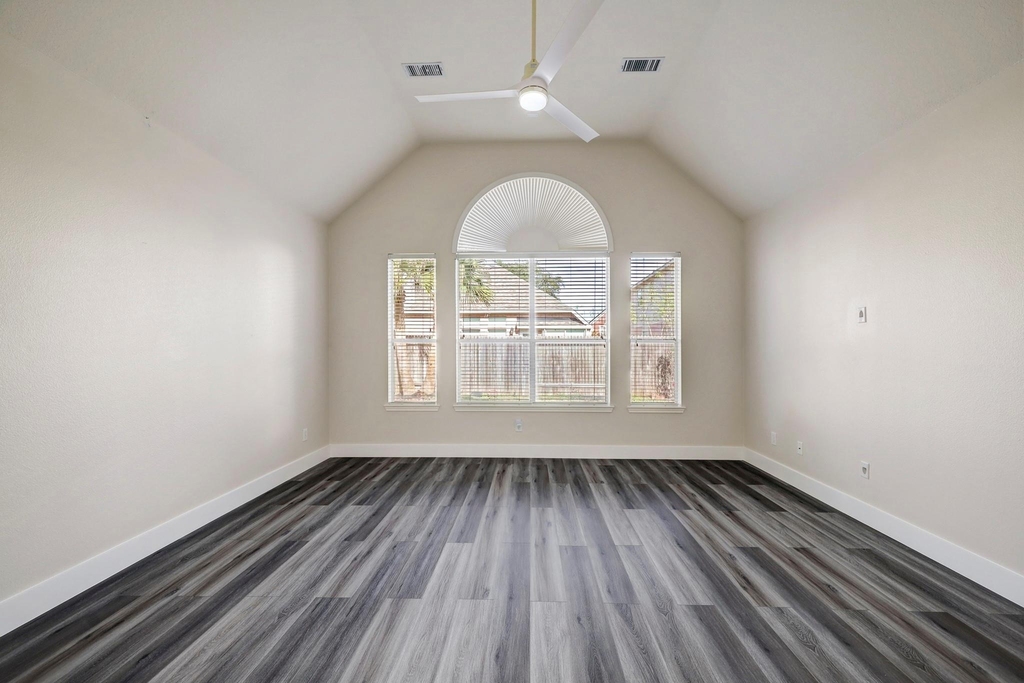 4615 Russett Lane - Photo 14