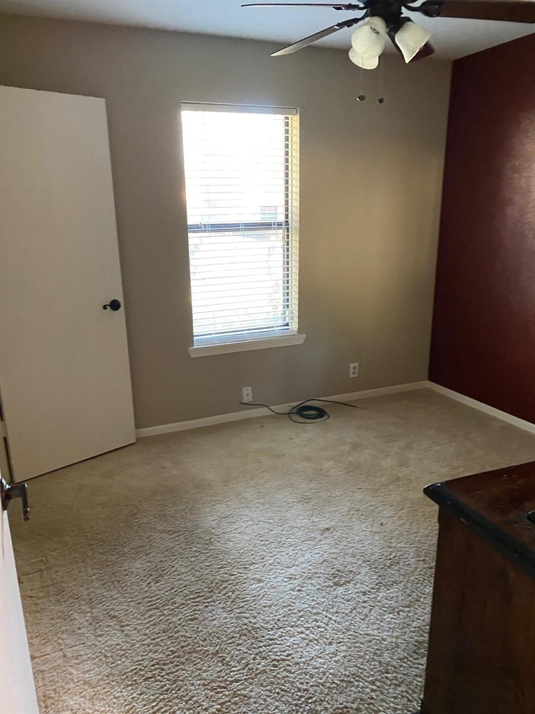 232 Olen Street - Photo 10