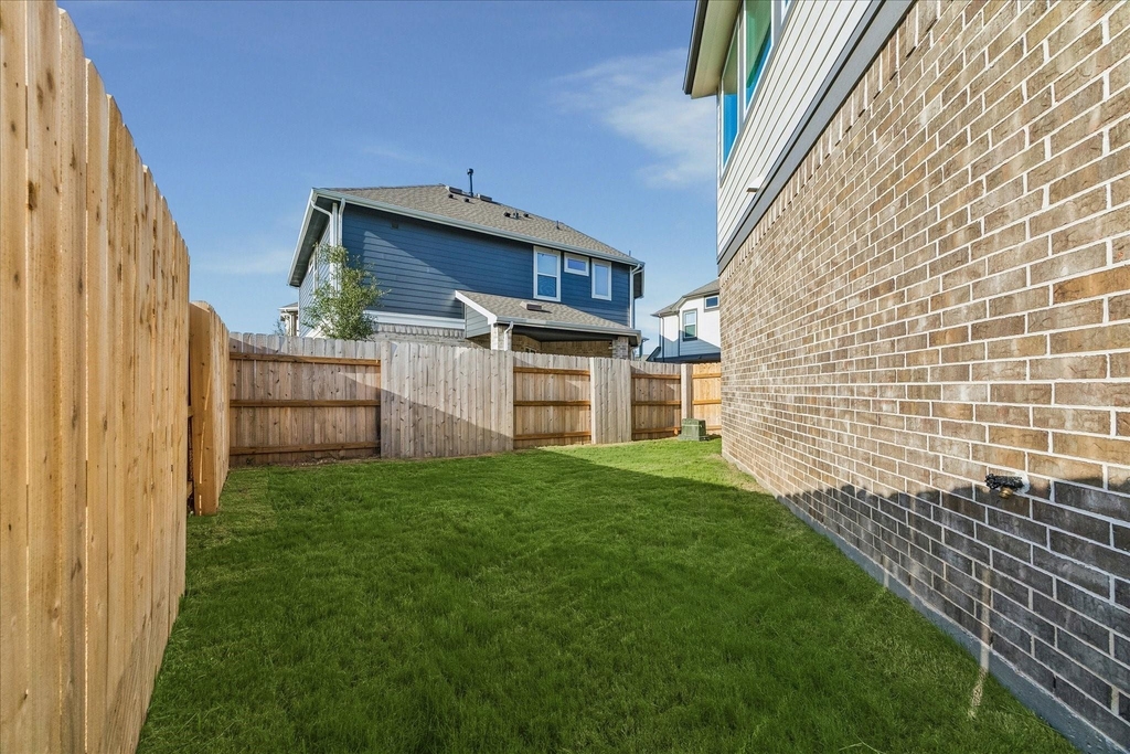 7631 Swooping Swallow Lane - Photo 22