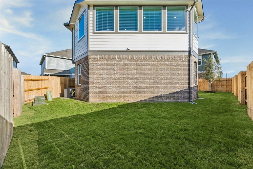 7631 Swooping Swallow Lane - Photo 23