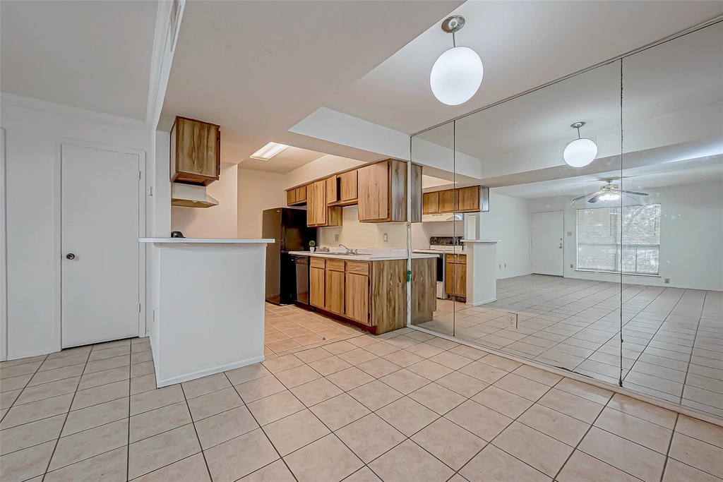 8201 Richmond Avenue - Photo 7