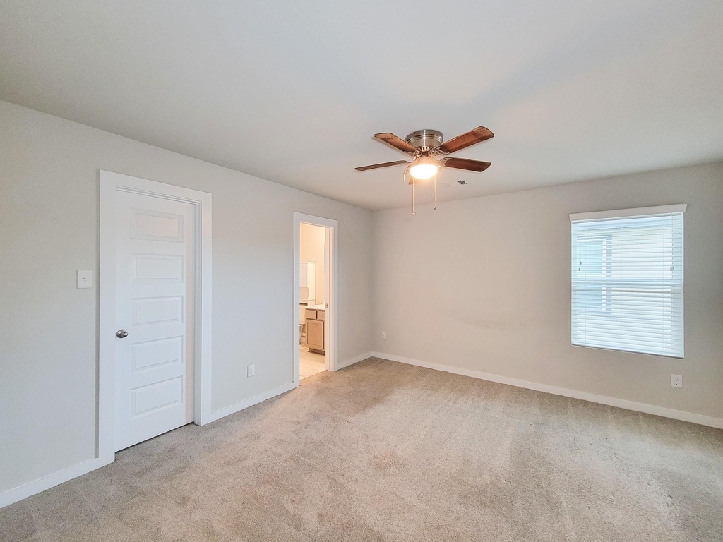 2719 Oakleaf Ash Lane - Photo 33