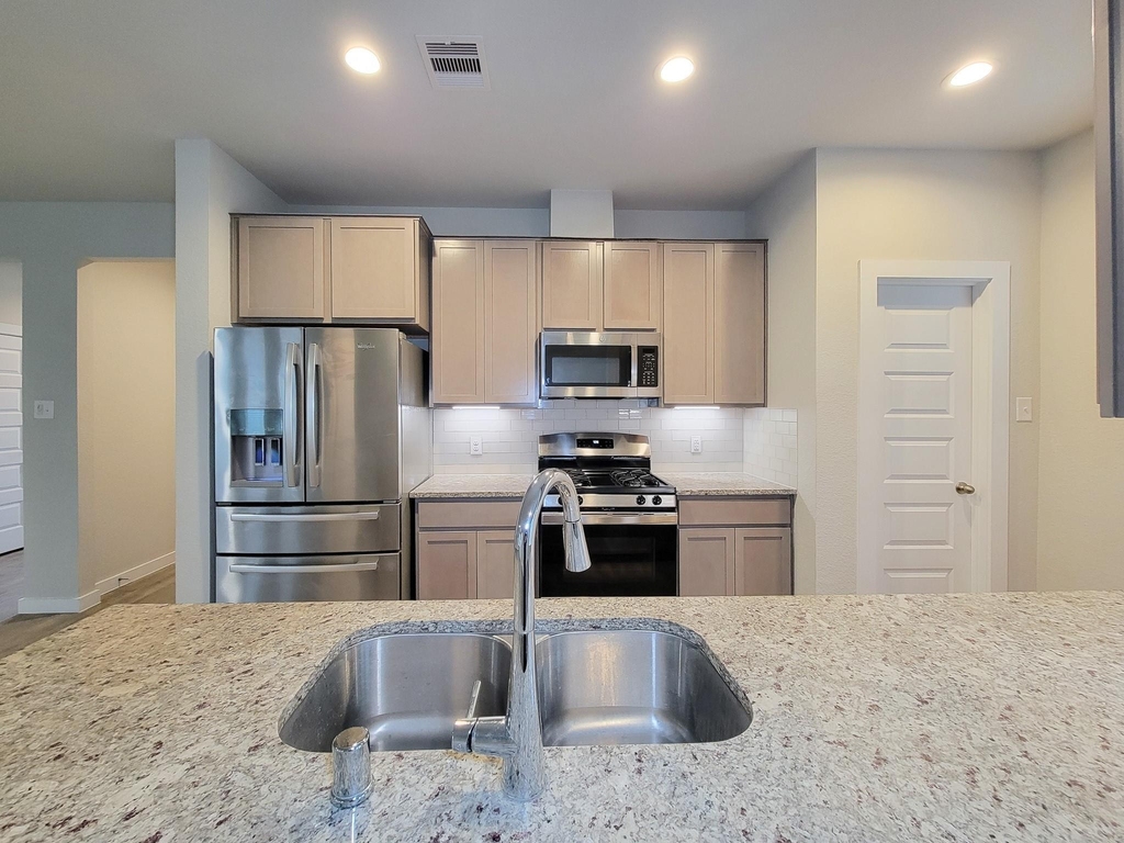2719 Oakleaf Ash Lane - Photo 14