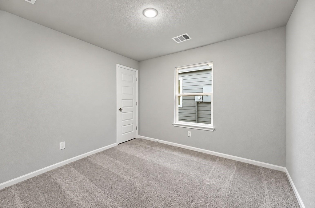 1392 Mount Blanc Path - Photo 16