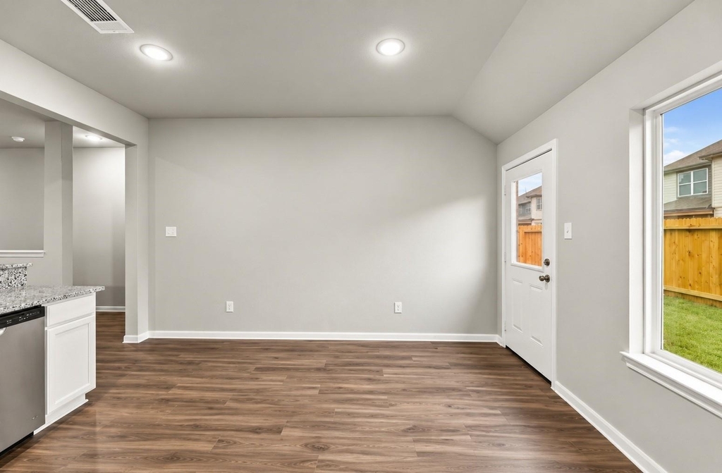1392 Mount Blanc Path - Photo 10