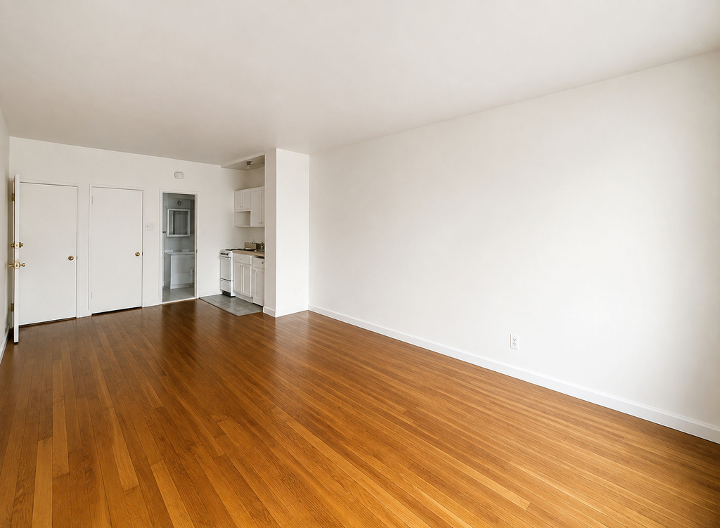 398 East 52nd Street - Photo 4