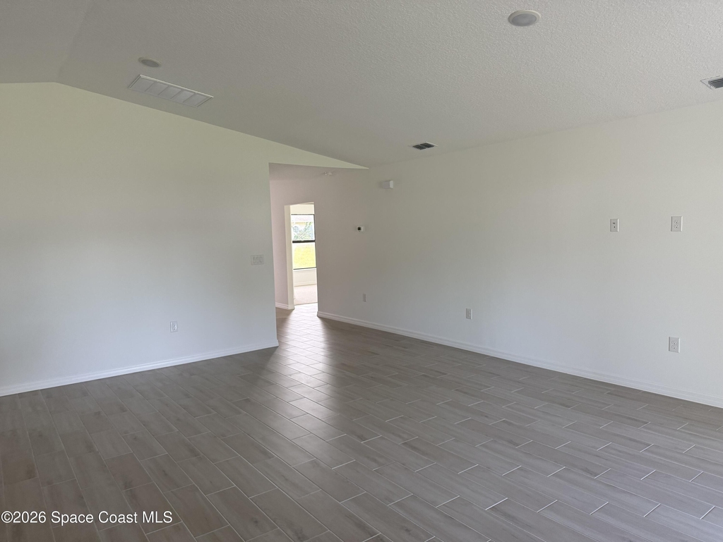 792 Geary Street Sw - Photo 3