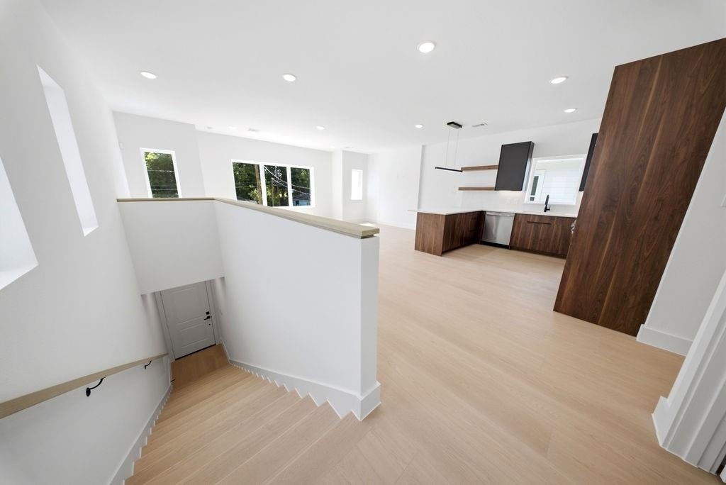 7417 Charlie Street - Photo 2