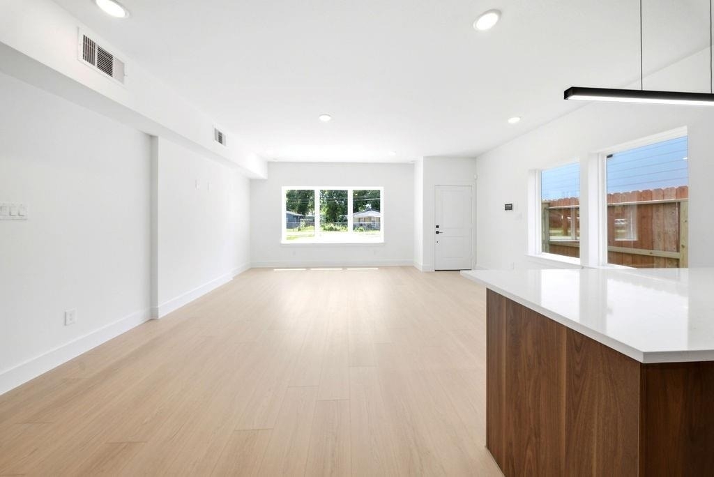 7417 Charlie Street - Photo 7