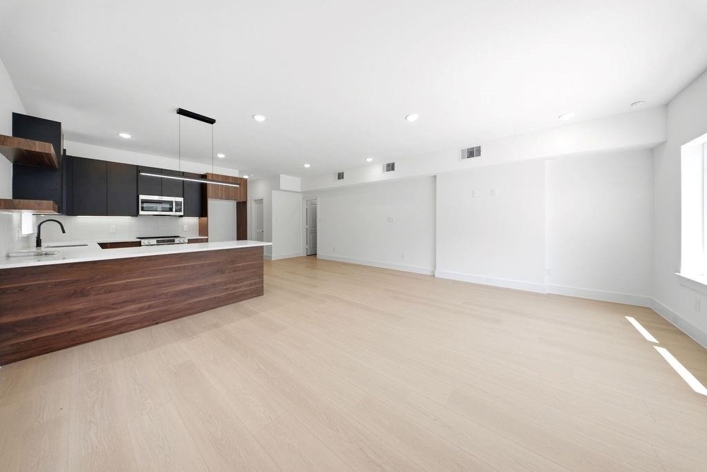 7417 Charlie Street - Photo 6