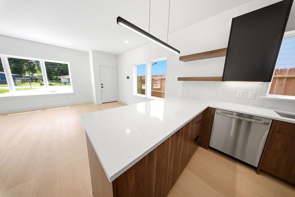 7417 Charlie Street - Photo 8