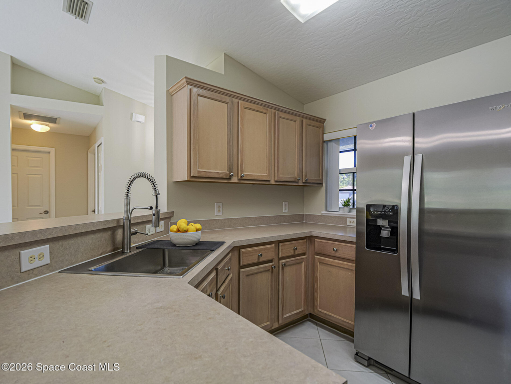 745 18th Street Sw - Photo 12