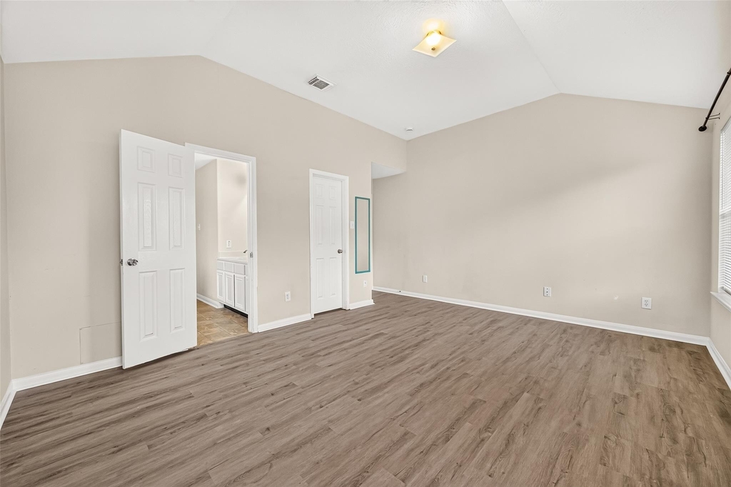 6551 Holly Cove Lane - Photo 10