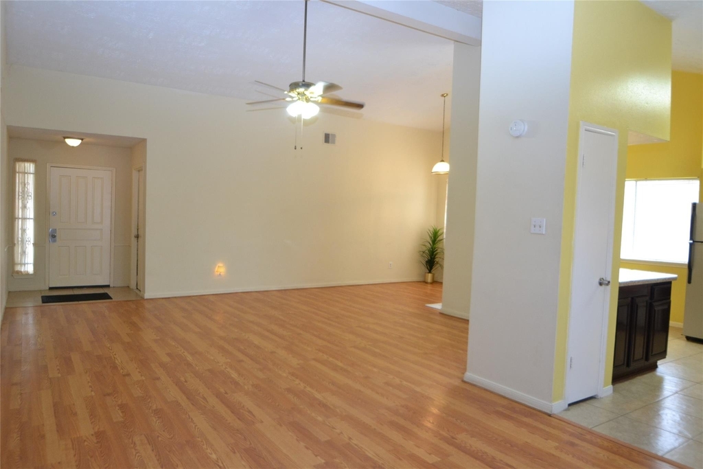 7014 Dickson Way - Photo 5
