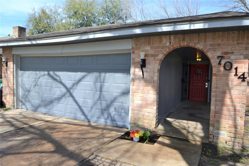 7014 Dickson Way - Photo 0