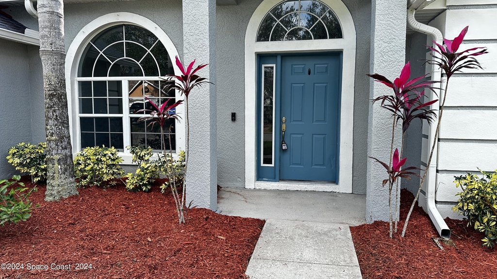 925 Osprey Lane - Photo 1
