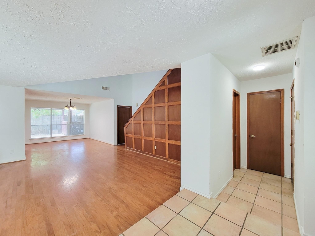 2030 Creek Valley Lane - Photo 13