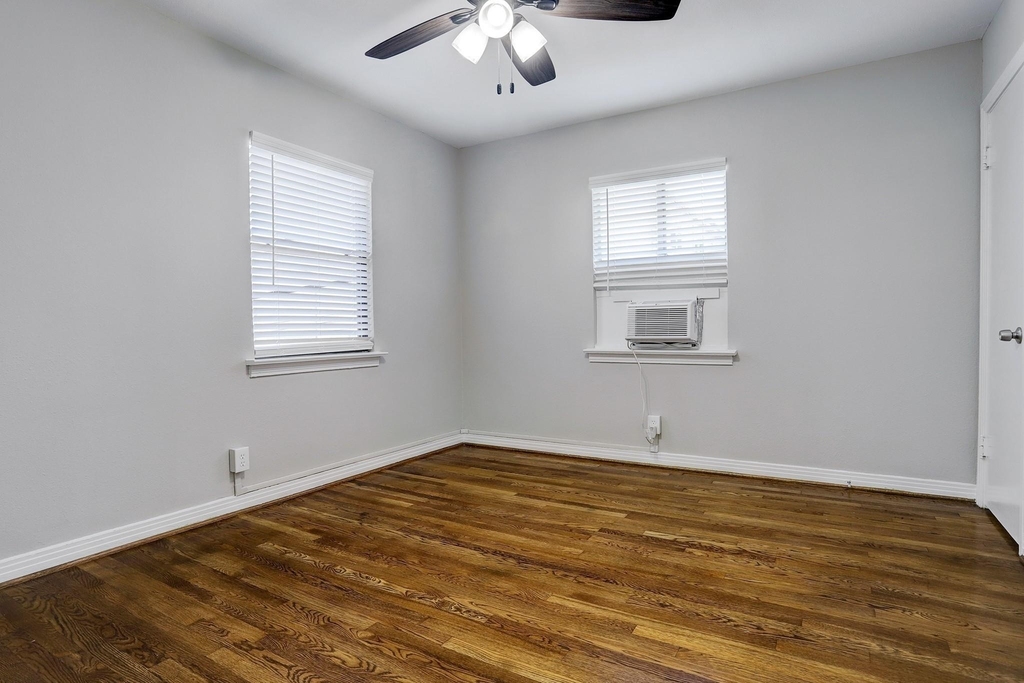 2316 Hazard Street - Photo 8