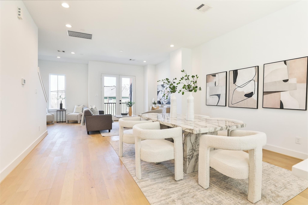 1016 W 15th 1/2 Street - Photo 16