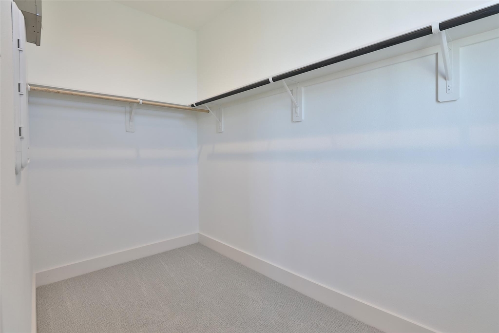 1016 W 15th 1/2 Street - Photo 39