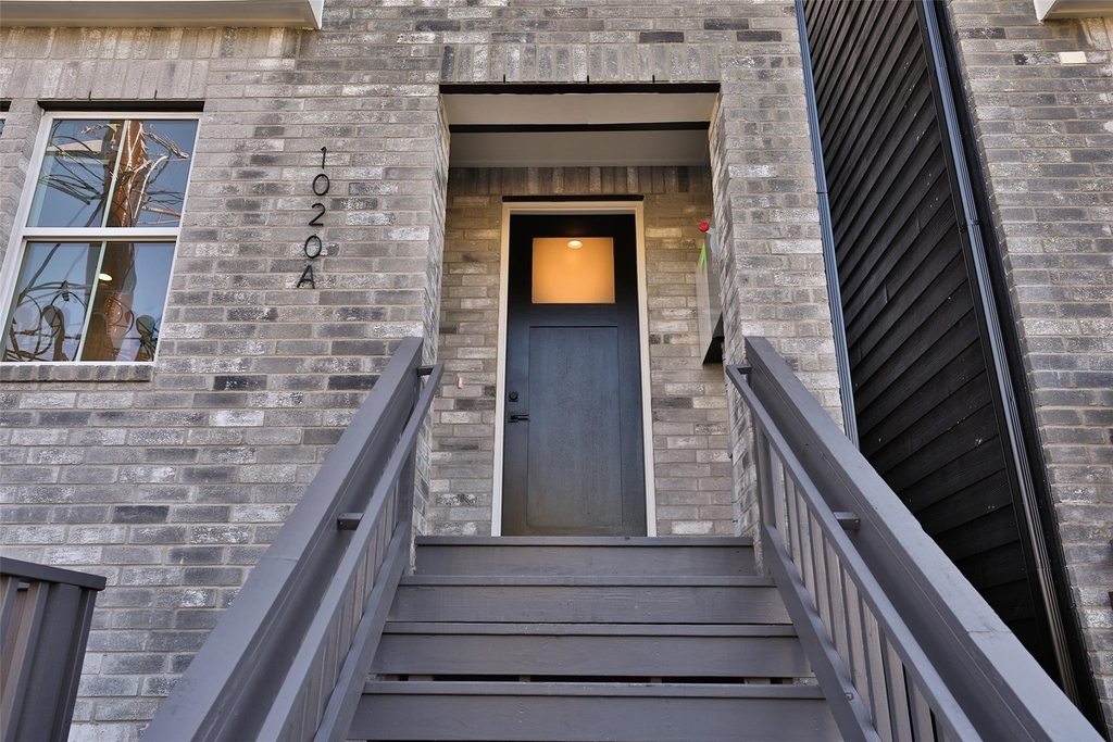 1016 W 15th 1/2 Street - Photo 41