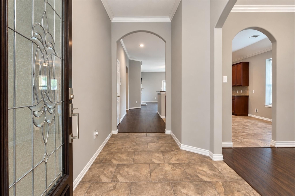 42 Black Swan Court - Photo 2