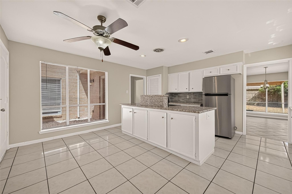 15926 Herongate Drive - Photo 11