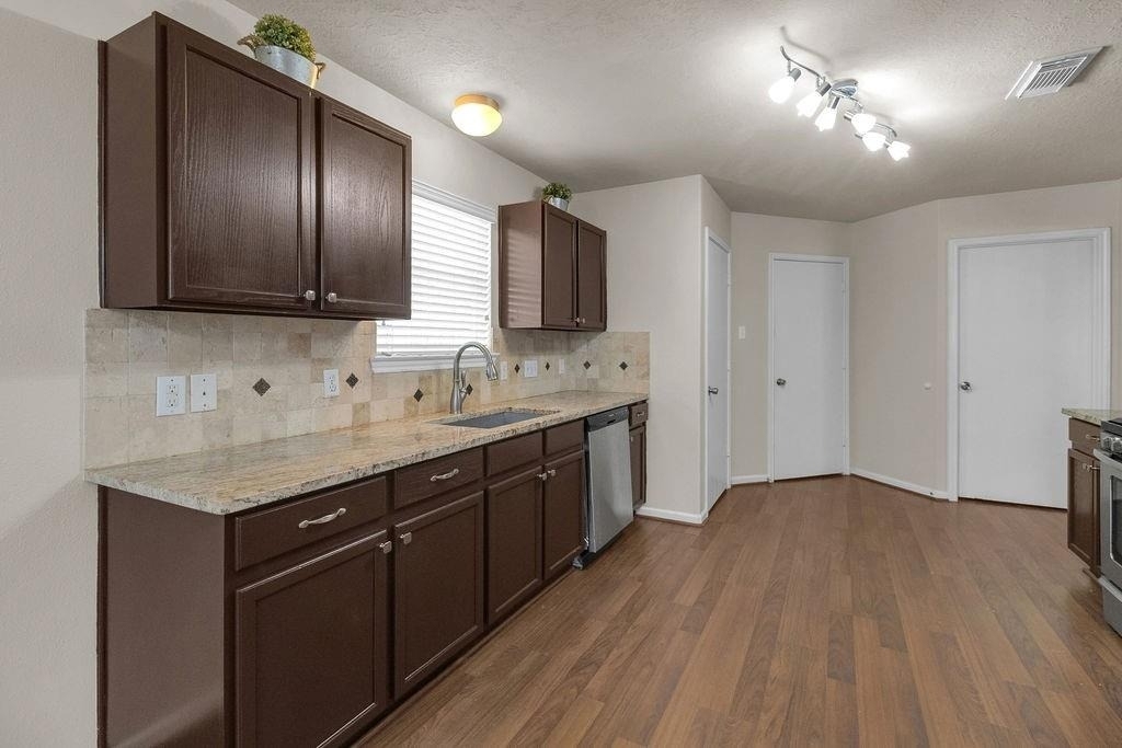 20039 Oland Way - Photo 11