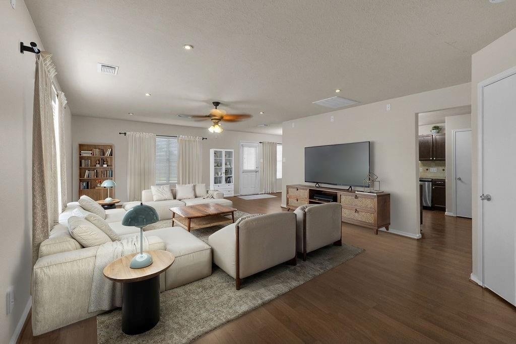 20039 Oland Way - Photo 4