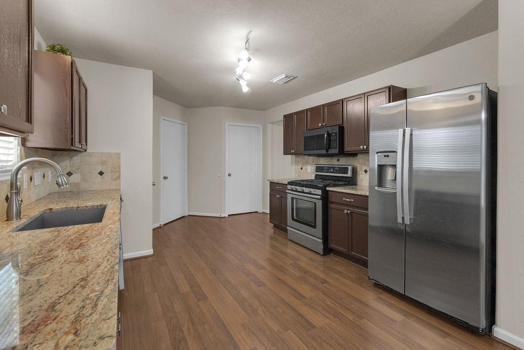 20039 Oland Way - Photo 10
