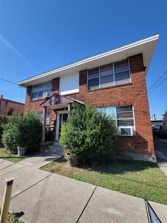 2111 Freeman Street - Photo 2