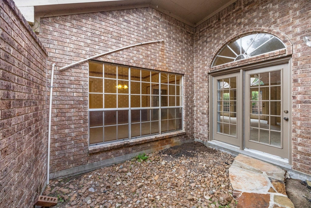 4215 Valley Glade Drive - Photo 7