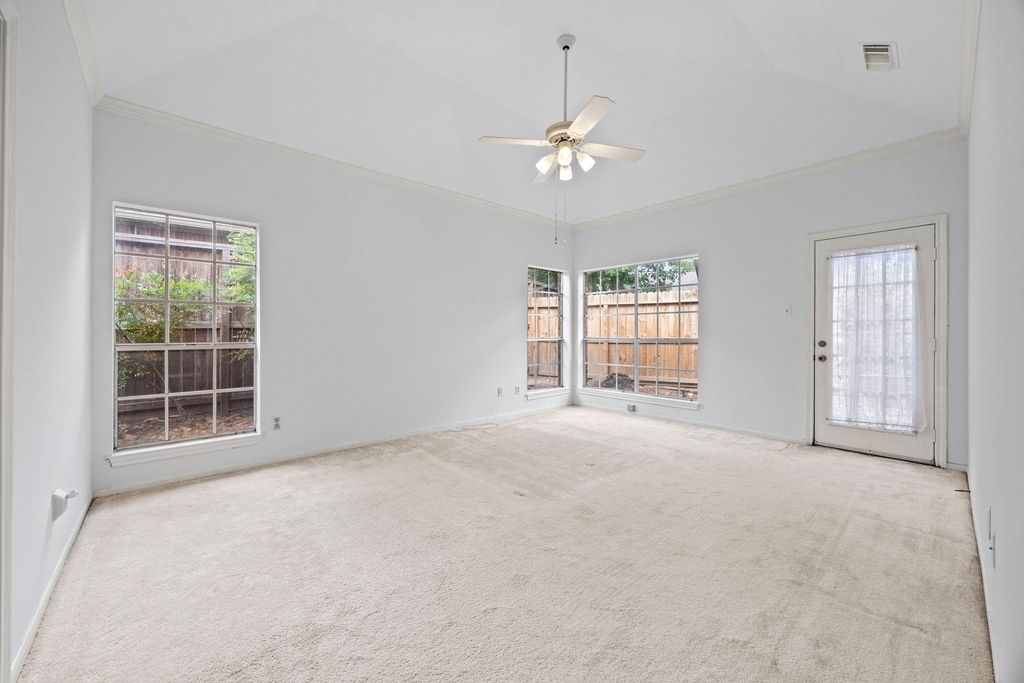 4215 Valley Glade Drive - Photo 13
