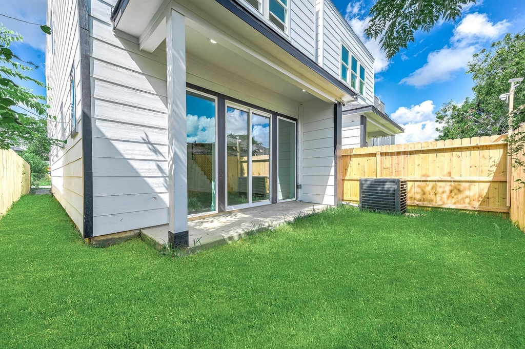 3619 Bremond Street - Photo 31