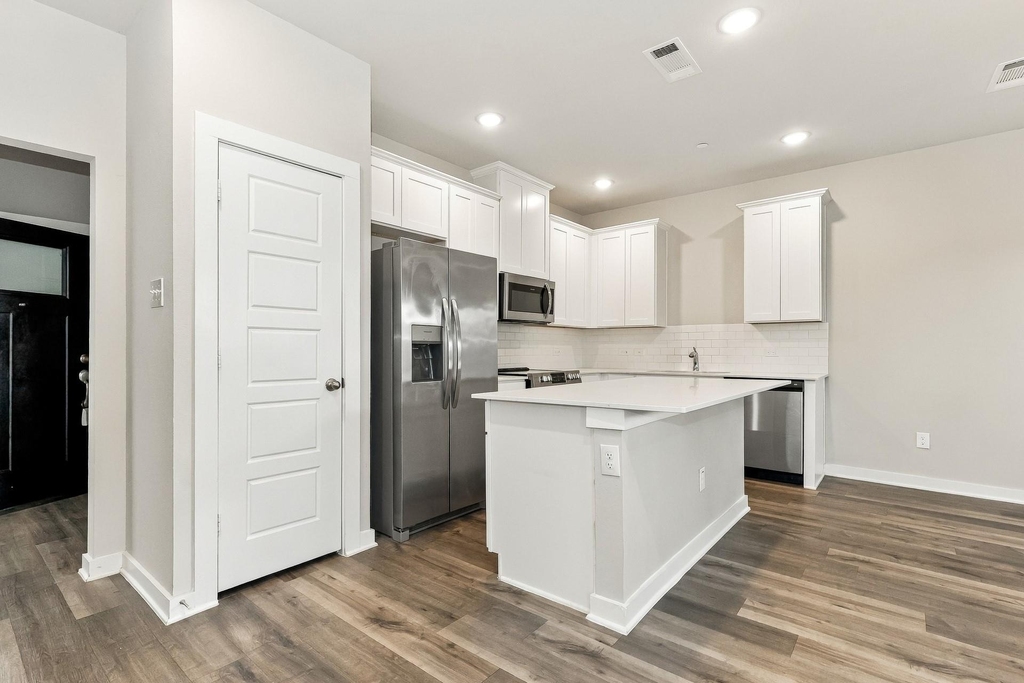 313 N Centro Circle - Photo 5