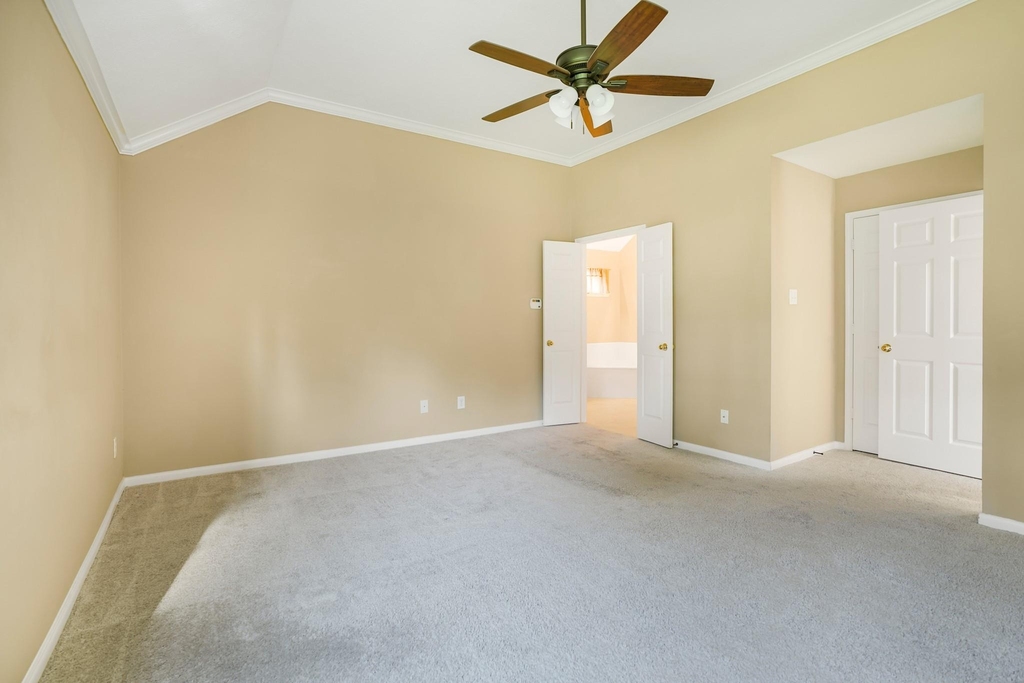 1602 Summer Rain Drive - Photo 17