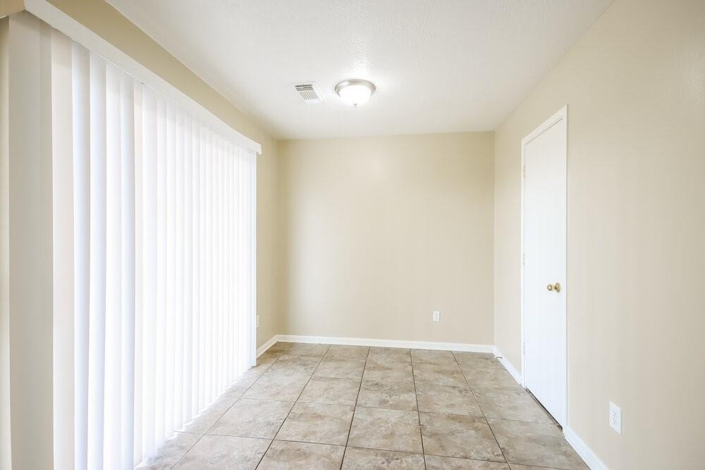 19839 Arrowsmith Drive - Photo 4