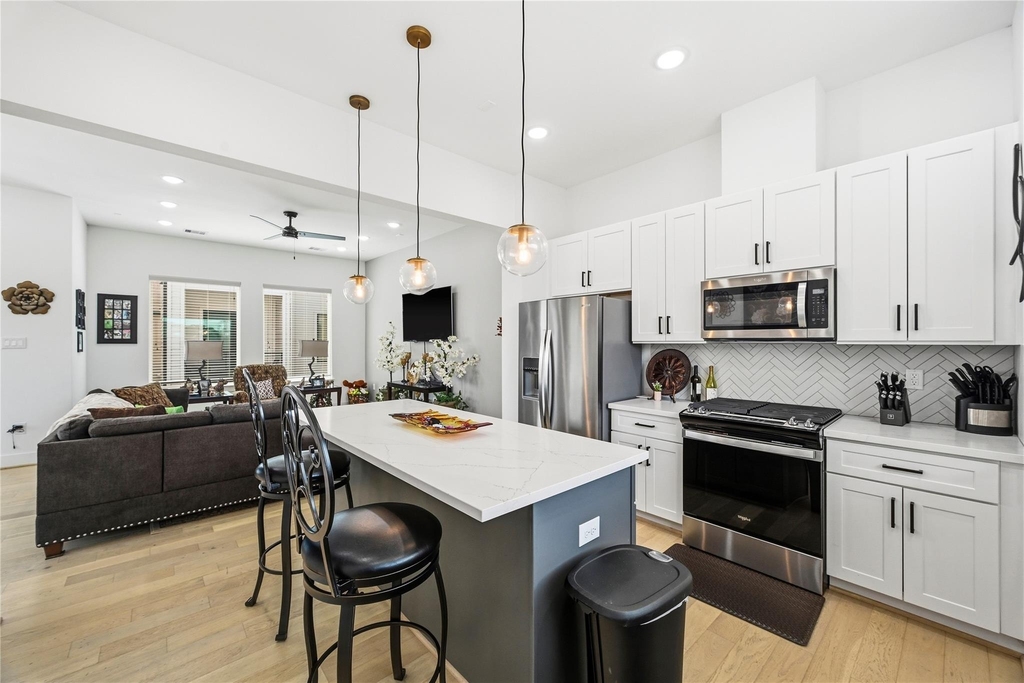 2502 Tuam Street - Photo 11