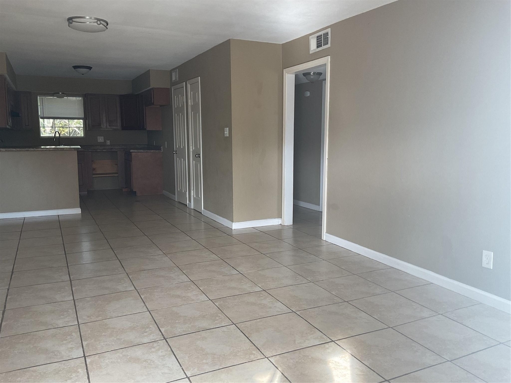 1502 Oleander - Photo 5