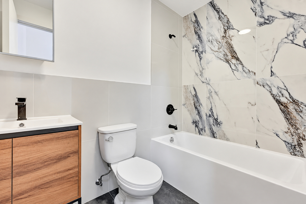 72 West 126th St - Photo 4