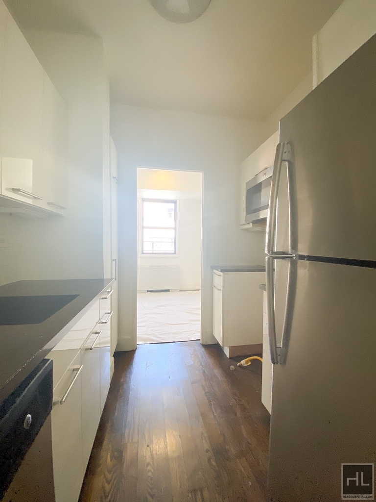 East 63 Street - Photo 3