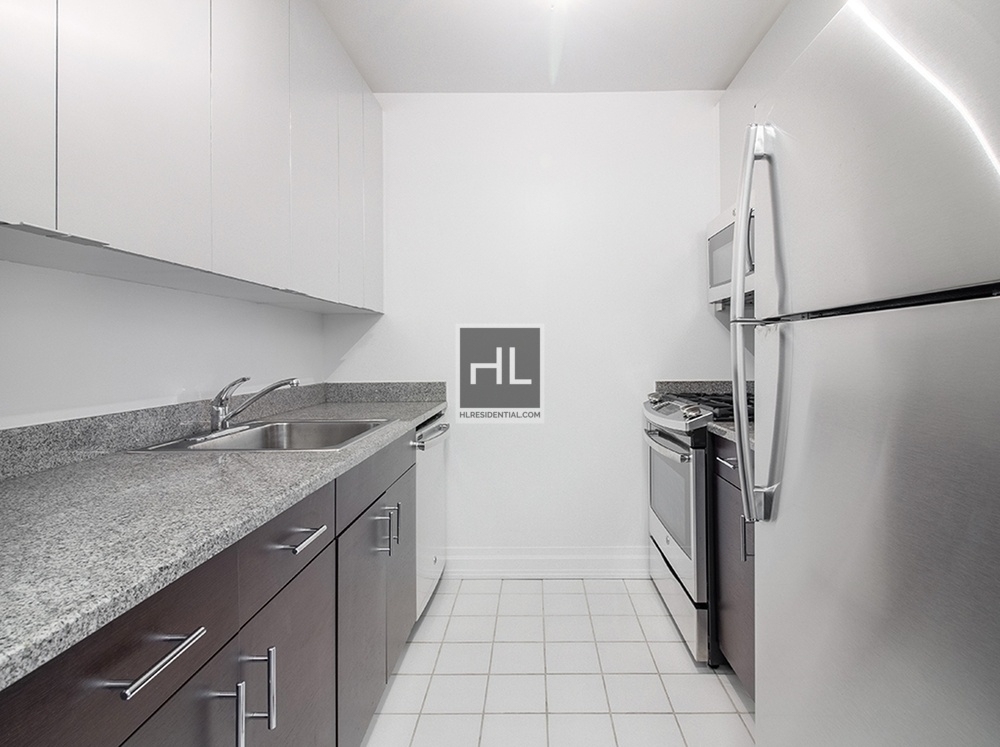 East 29th Street - Photo 2