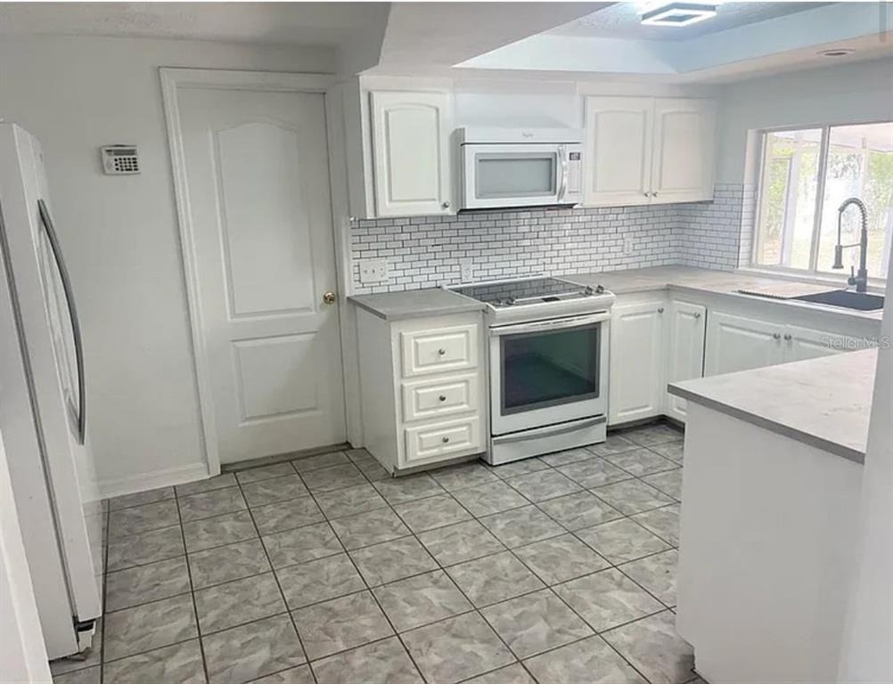 11631 Seminole Drive - Photo 2
