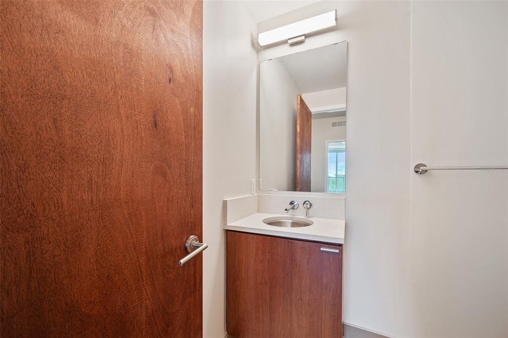 912 Channelside Drive - Photo 32