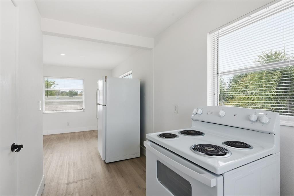 2837 18th Avenue N - Photo 10
