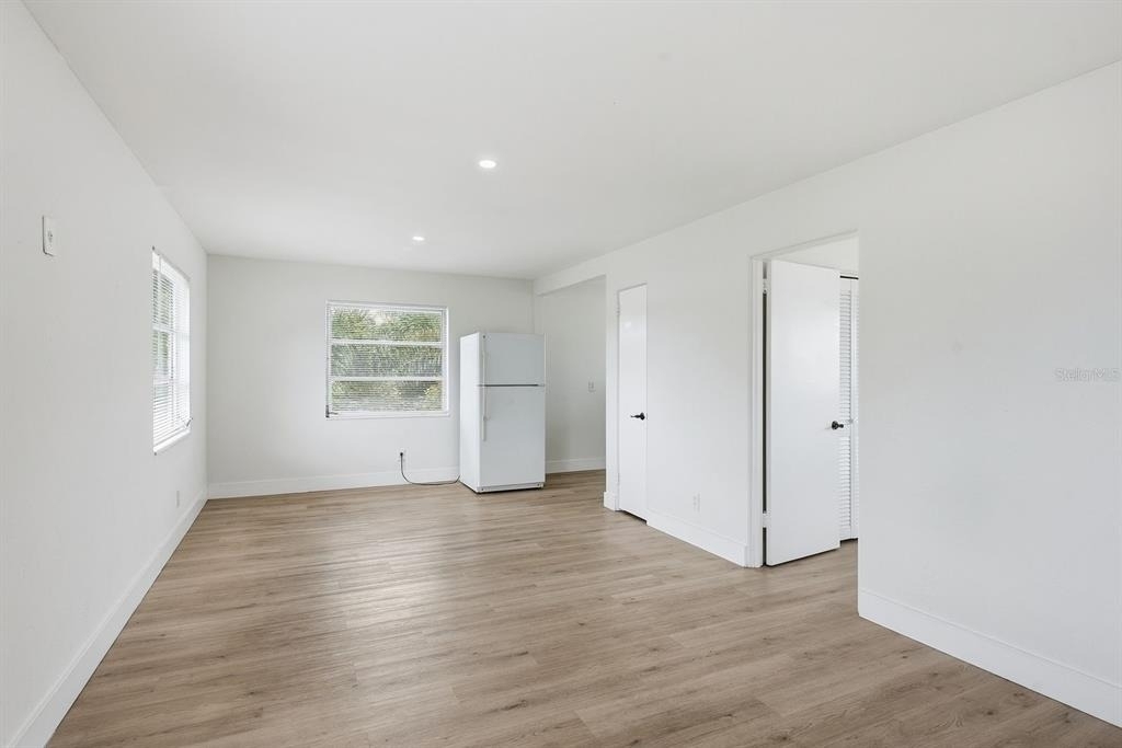 2837 18th Avenue N - Photo 2